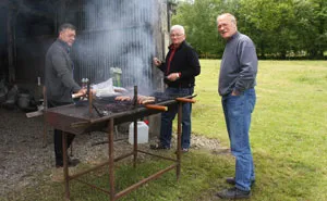 Grillade de saucisses chez Michel Montembault grillade-pique-nique